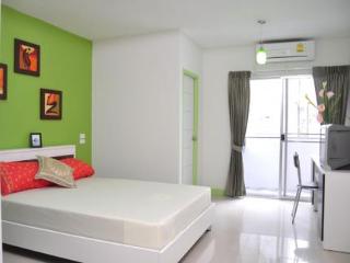 Room thumbnail 2