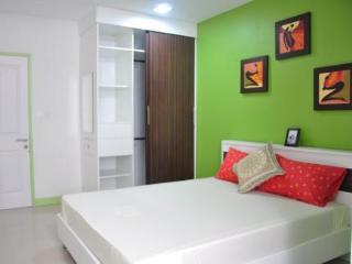 Room thumbnail 3