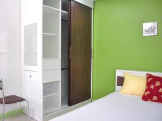 Room thumbnail 4