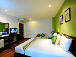 Room thumbnail 8