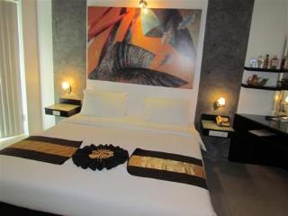 Room thumbnail 52