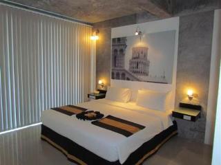 Room thumbnail 71