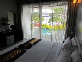 Room thumbnail 72