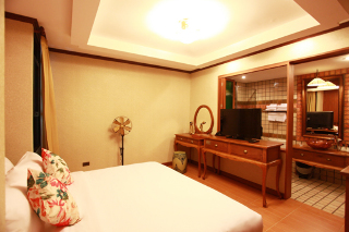 Room thumbnail 26