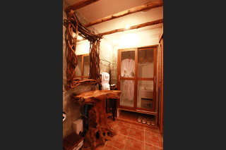 Room thumbnail 36