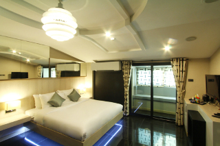Room thumbnail 39