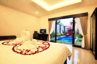 Room thumbnail 9