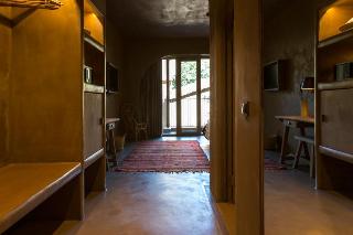 Room Room