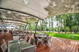 DoubleTree by Hilton Hotel & Conference Centre - Terrasse