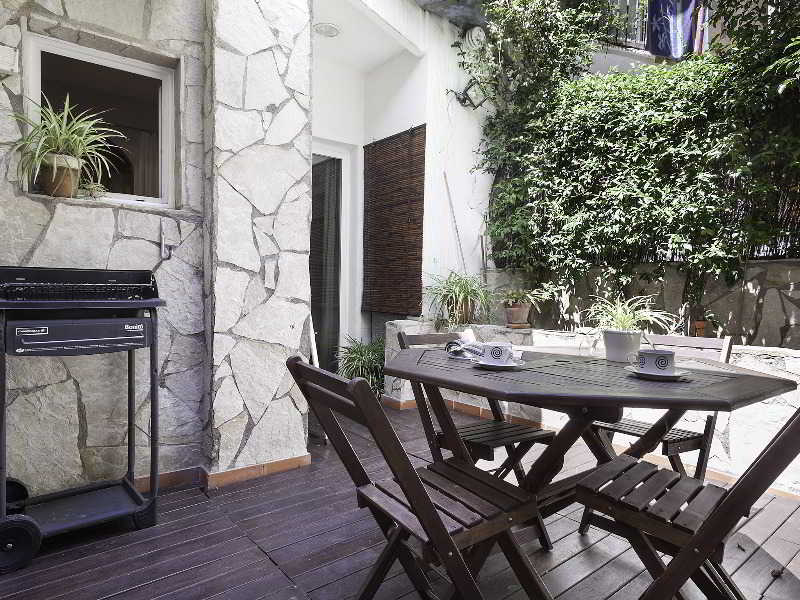 Terrace
 di Home Around Gracia Apartments