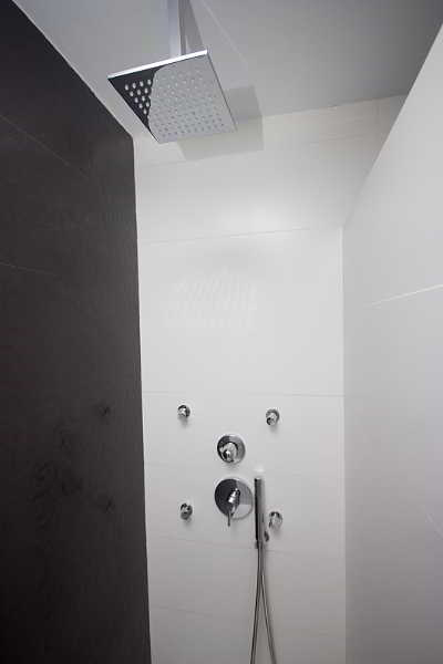 Room
 di Irooms Rooms