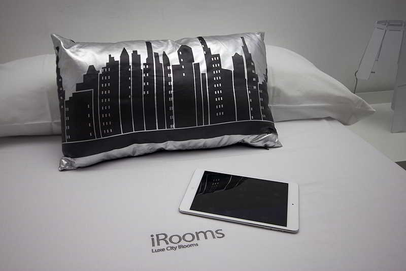 Room
 di Irooms Rooms