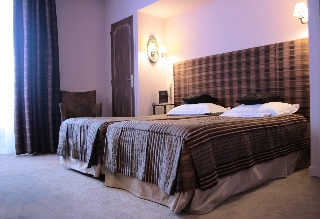 Room
 di QUALYS-HOTEL Le Pavillon d'Enghien