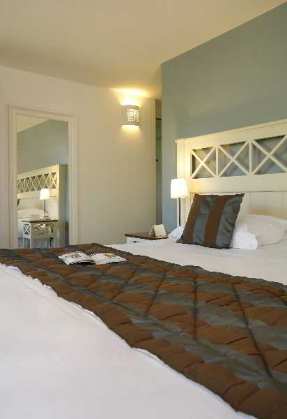 Room
 di HOTEL LE RELAIS DE BROCELIANDE SPA