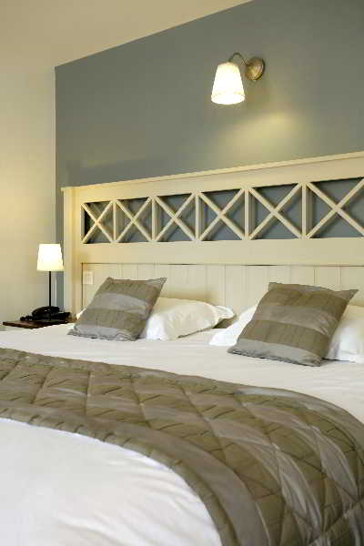 Room
 di HOTEL LE RELAIS DE BROCELIANDE SPA