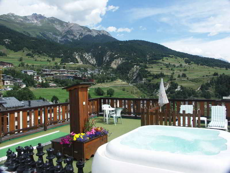 Terrace
 di HOTEL DU SOLEIL
