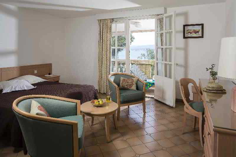 Room
 di RELAIS DU SILENCE LE Canoubié