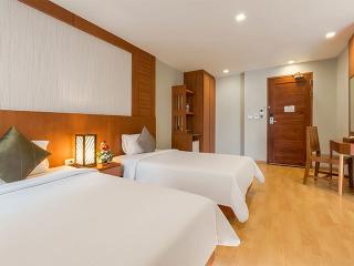 Room thumbnail 206