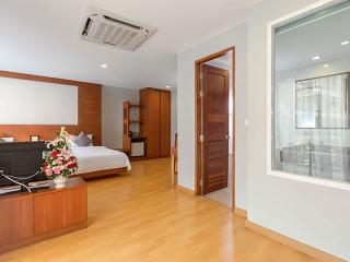 Room thumbnail 235