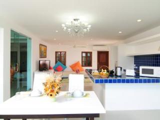 Room thumbnail 60