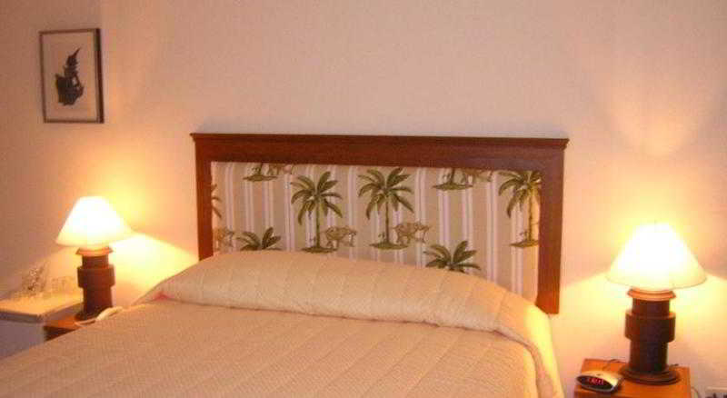 Room thumbnail 2