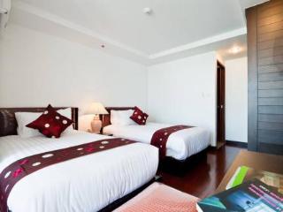 Room thumbnail 7