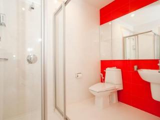 Room thumbnail 2