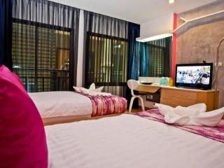 Room thumbnail 2