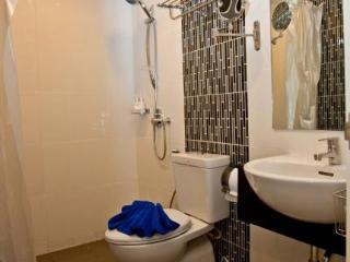 Room thumbnail 9