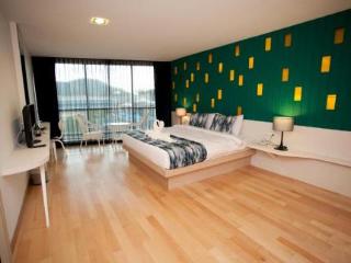 Room thumbnail 11