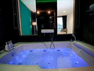 Room thumbnail 14