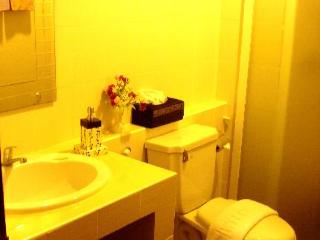 Room thumbnail 6