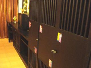 Room thumbnail 8