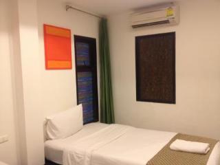 Room thumbnail 1