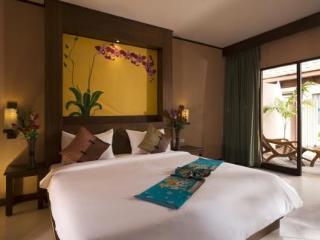 Room thumbnail 4