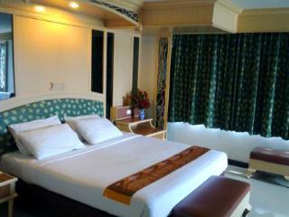 Room thumbnail 24
