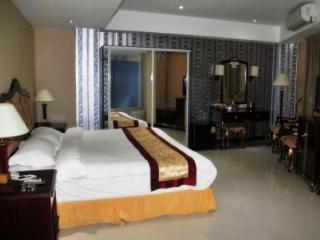 Room thumbnail 28
