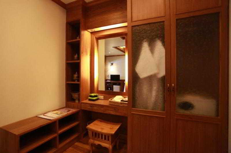 Room
 di Rich Lanna House