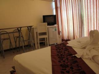 Room thumbnail 9