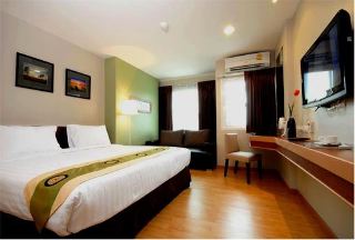Room thumbnail 4
