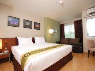 Room thumbnail 11