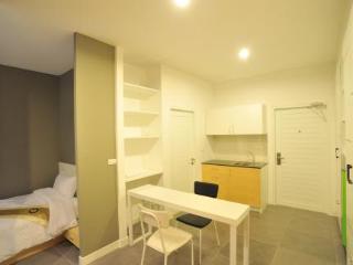 Room thumbnail 8