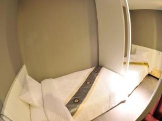 Room thumbnail 10