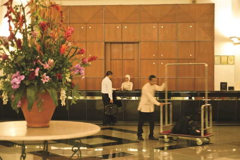 Lobby
 di RHR Hotel at Uniten