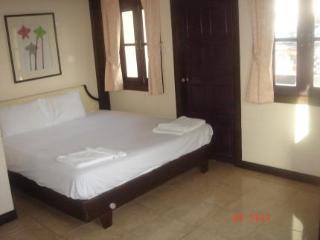 Room thumbnail 1