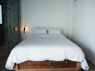Room thumbnail 38