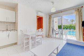 Llevant Apartamentos image 1
