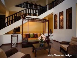 Lobby thumbnail 29