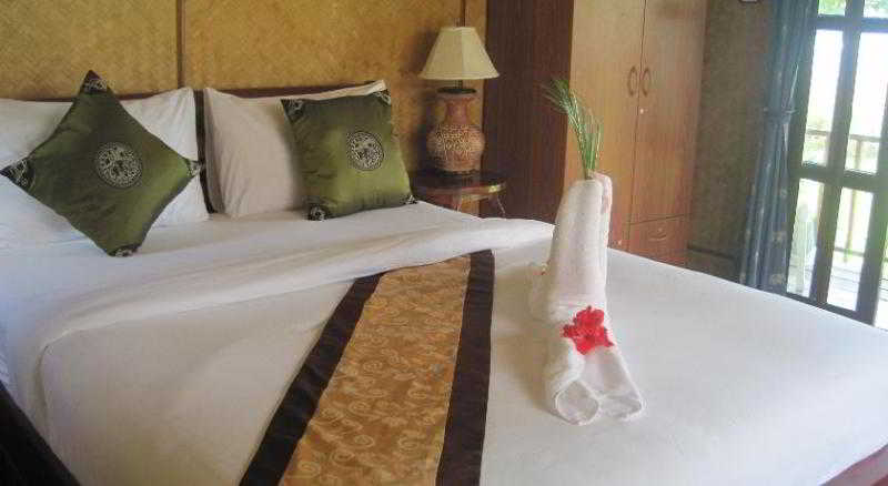 Room thumbnail 5