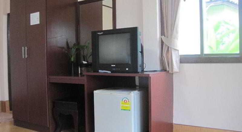 Room thumbnail 8